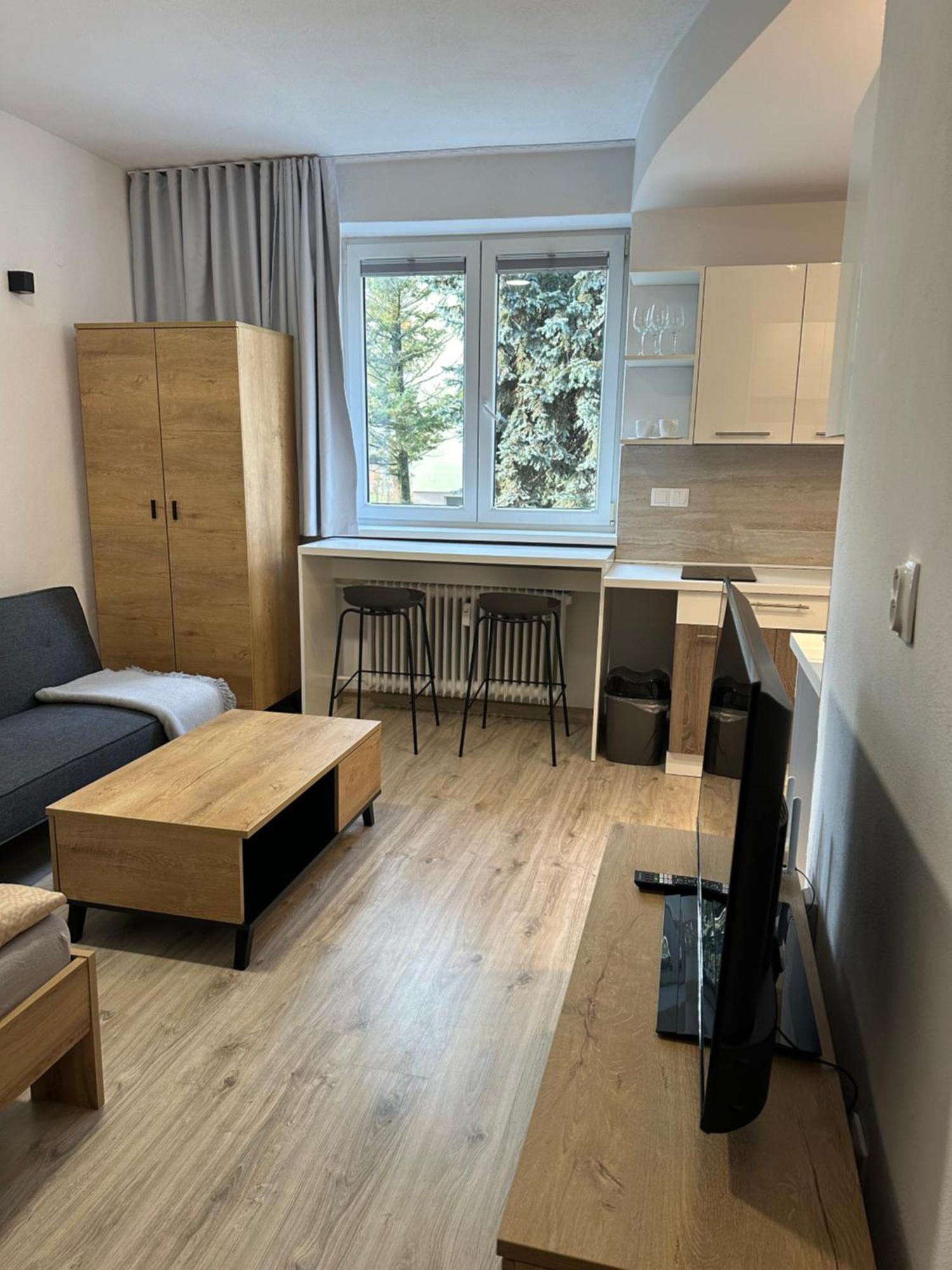 Apartman Bb-Centrum2 Banska Bystrica Luaran gambar