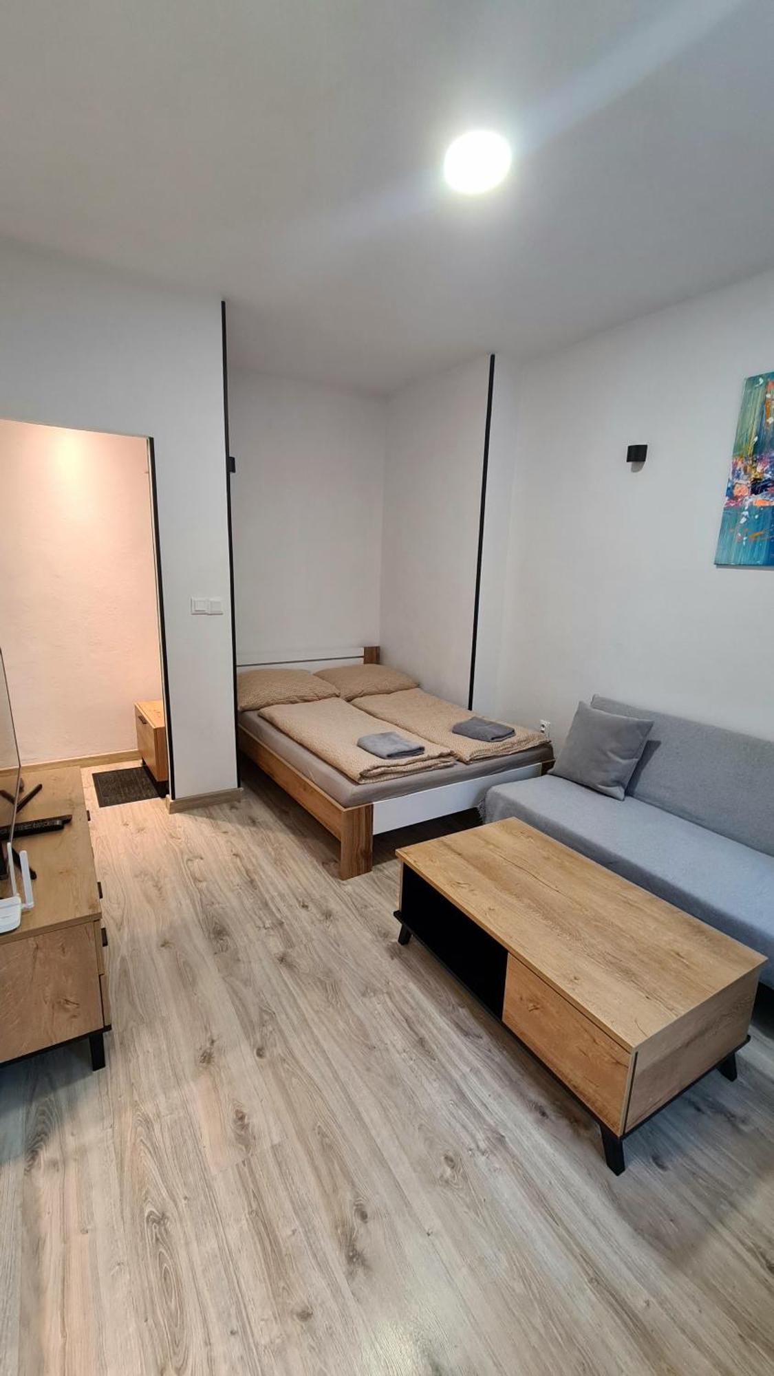 Apartman Bb-Centrum2 Banska Bystrica Luaran gambar